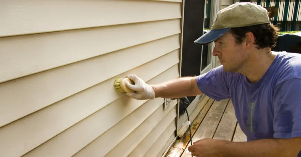 How to Clean Vinyl Siding: A Complete Guide