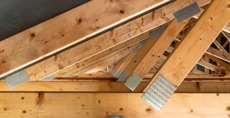 Trusses vs. Rafters | What’s the Difference?