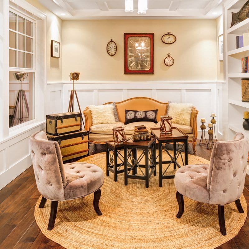 For a piece on wainscoting ideas, a photo of a sitting room decorated in the nautical style commonly found on an East-Coast home