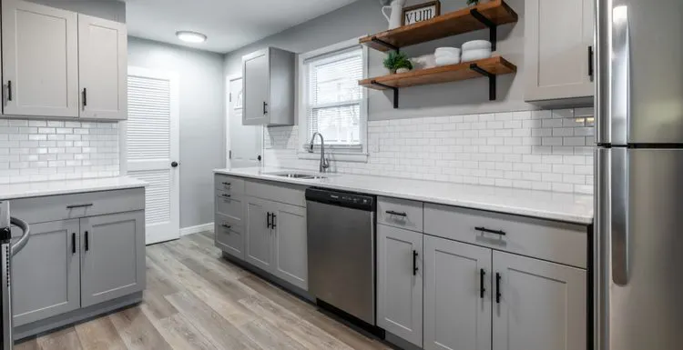What Color Cabinets Go With Gray Floors in 2024?