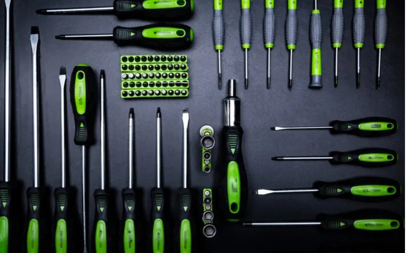 Image of various screwdriver types in a toolcase