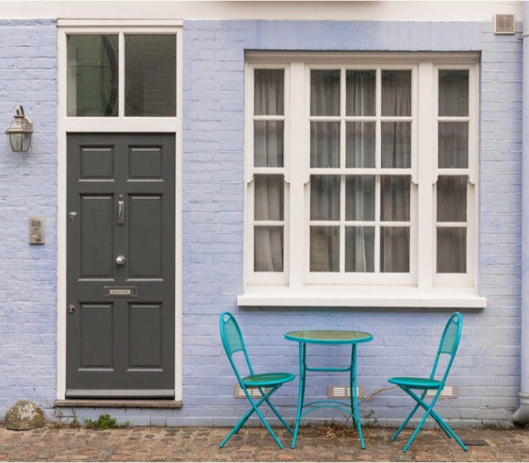 15 Unique Front Door Colors for Blue Houses