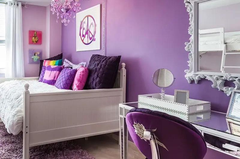 Lavender wall with plum details bedroom