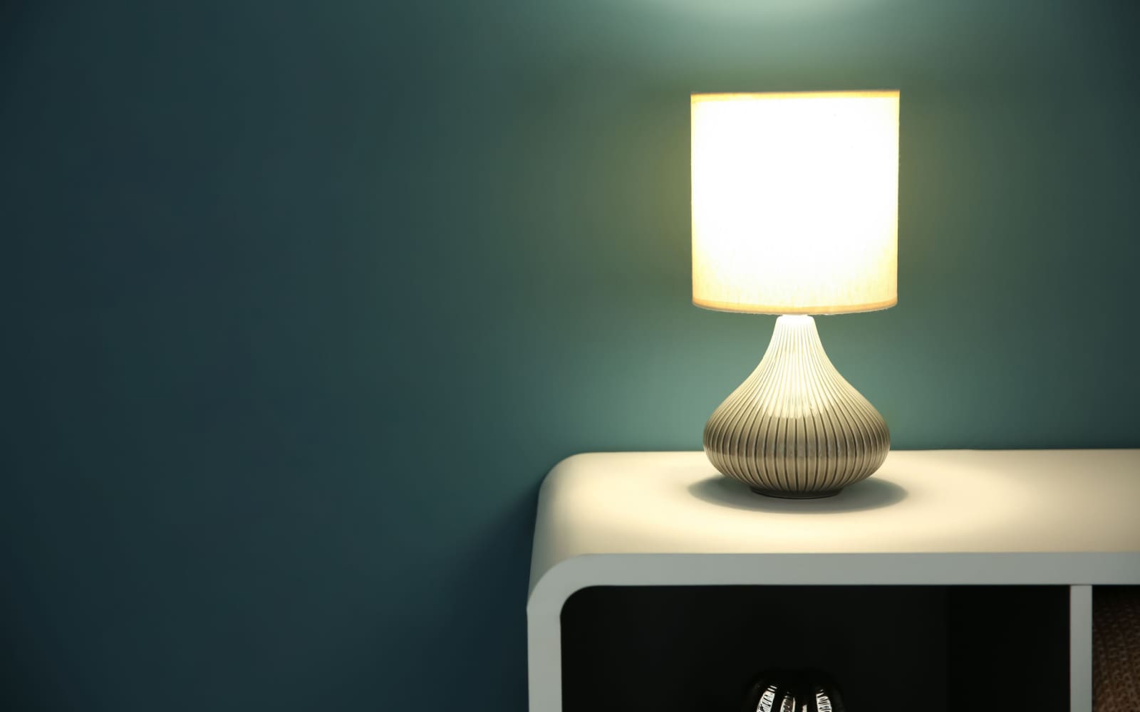 The 11 Parts of a Lamp & What They Do