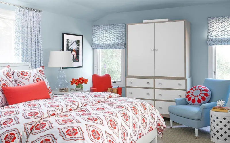 Light blue is a serene and calming color that goes great with coral