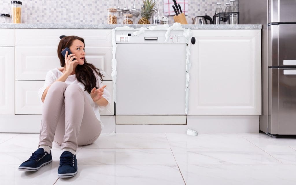 10 Dishwasher Brands To Avoid – Save Your Money & Precious Time