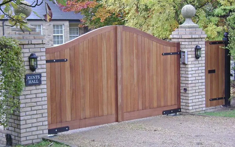 Driveway Gates with Arched Tops 