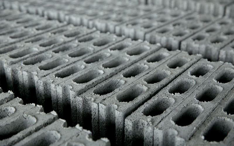 Cinder blocks that are made from slag concrete