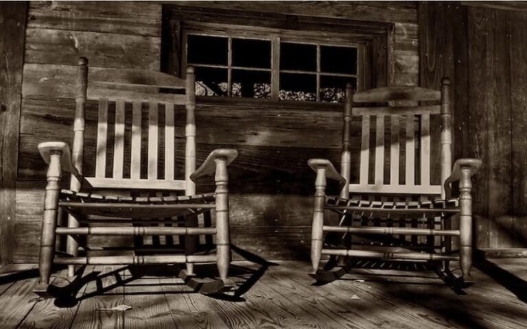 25 Back Porch Ideas for Modern Living: Maximize Comfort